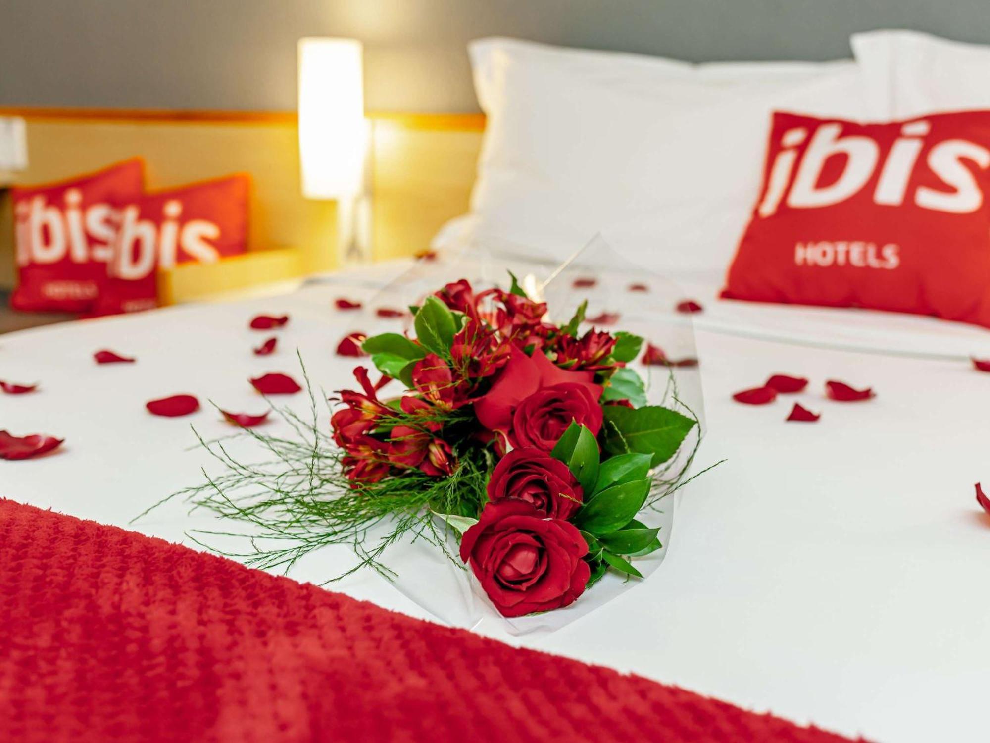 ホテル Ibis ノヴォ・アンブルゴ エクステリア 写真